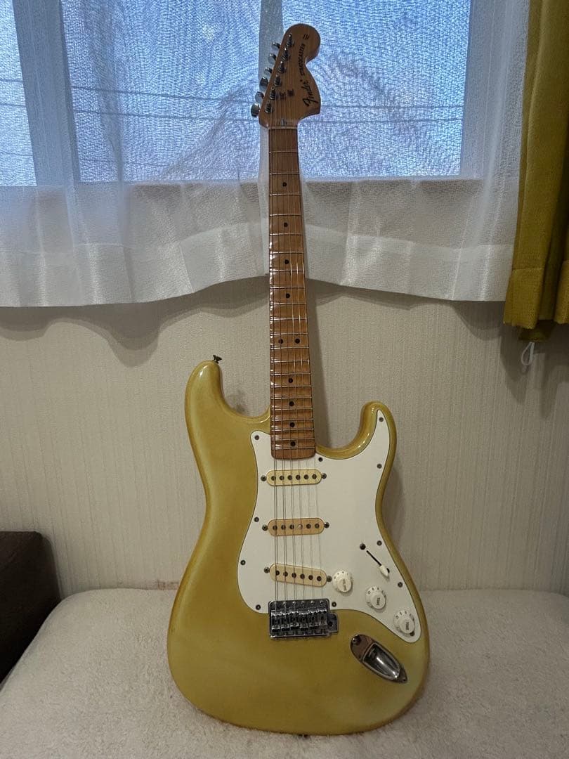 フェンダー　Japan ST-72 95DM スキャロップ フジゲン Fシリアル