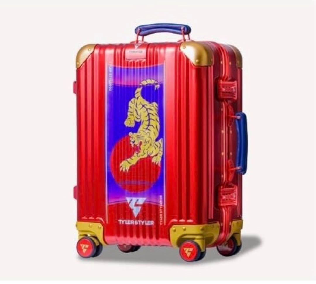TylerStyler スーツケース　キャリー　機内持込　軽量　防水　限定品　赤