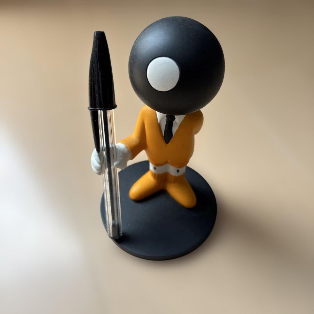 bic ボールペンスタンド　置物