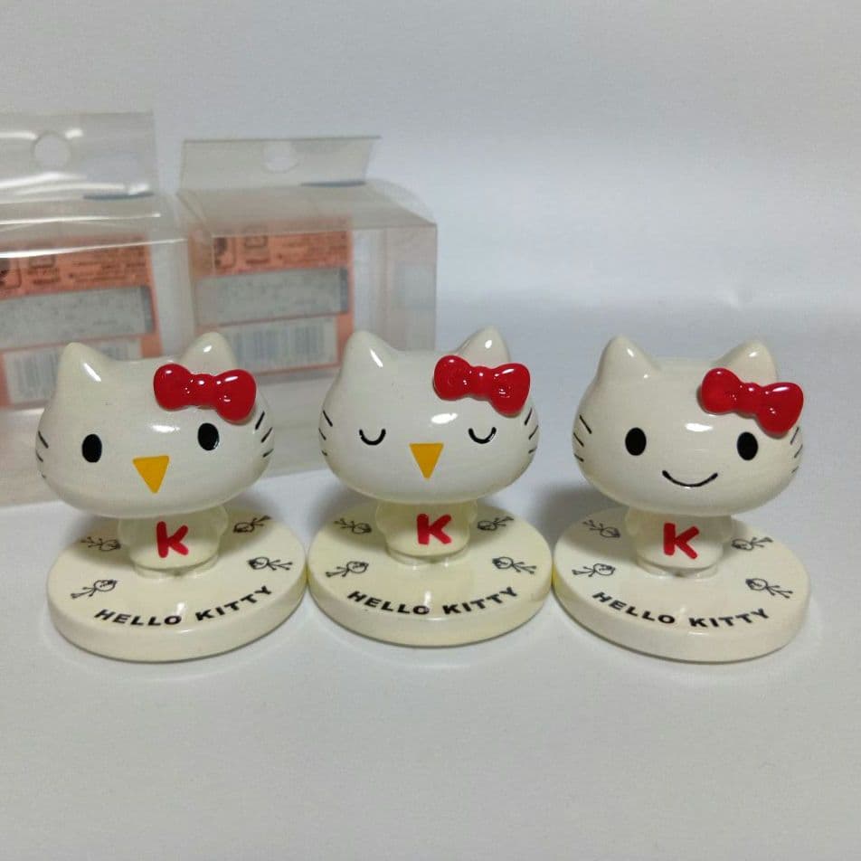 2007年　ハローキティ　マグネット　メモスタンド　３種類　サンリオ