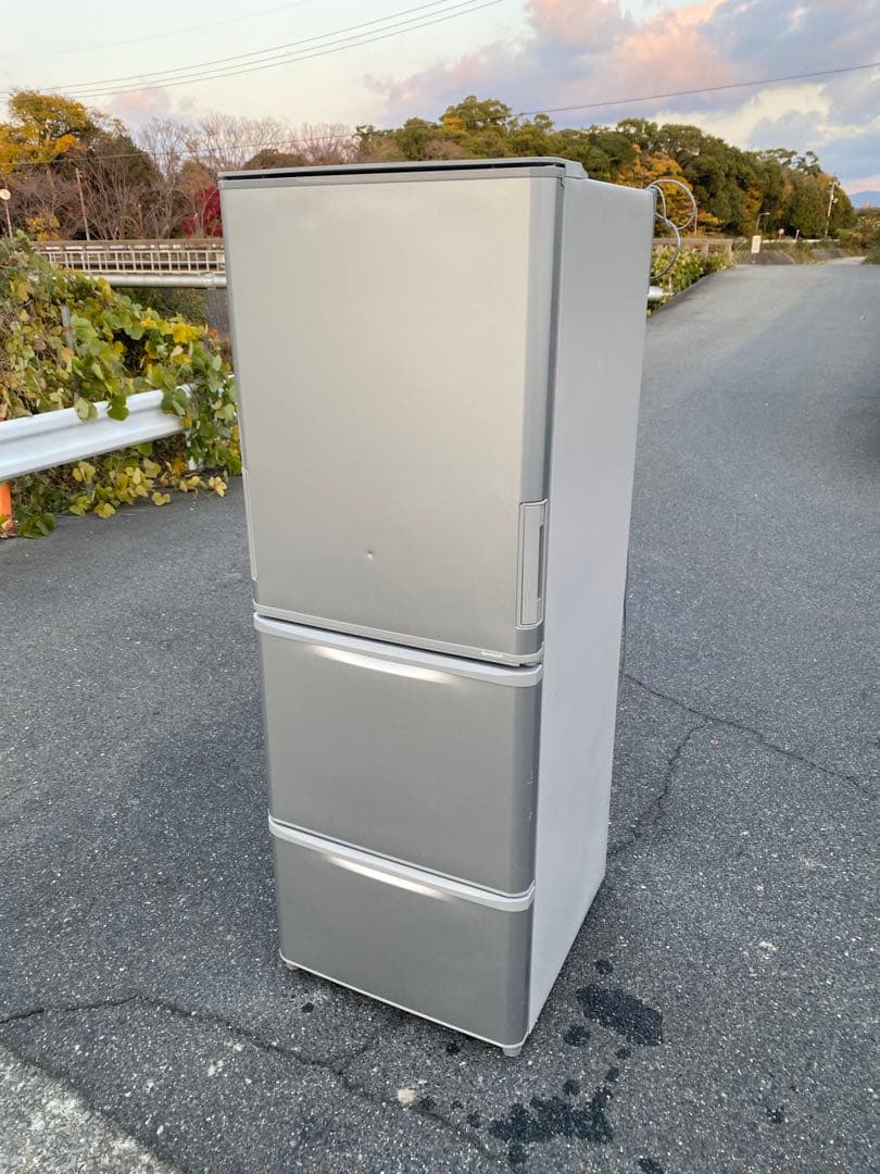 さシャープ冷蔵庫ら両方開き　350L
