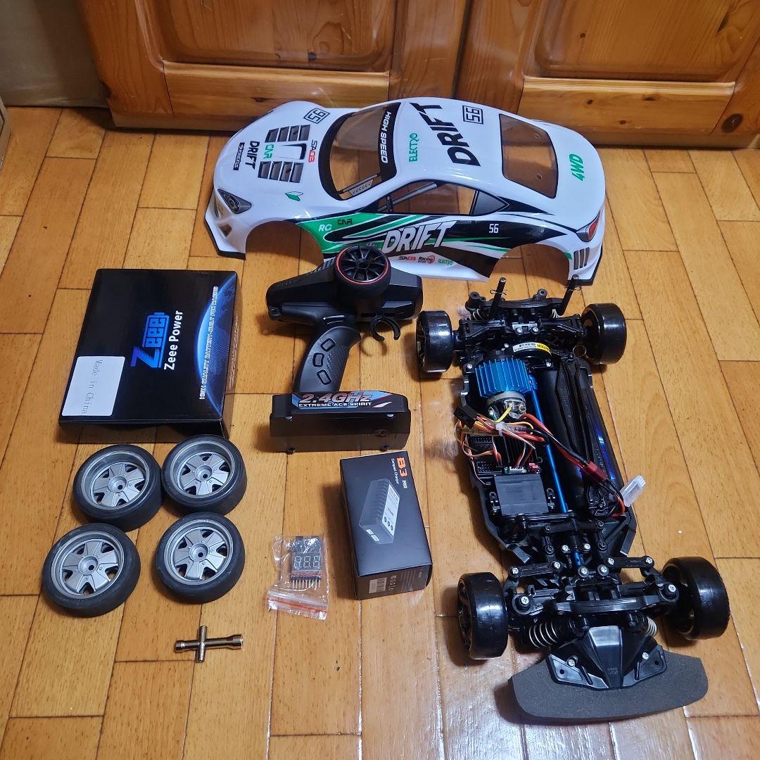 タミヤ ドリフト ラジコン フルセット　TT02 白　86　ボディ　　　tt01