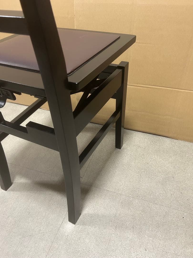 メーカー不明　トムソン椅子　背もたれ椅子　ピアノ椅子　値下げ不可