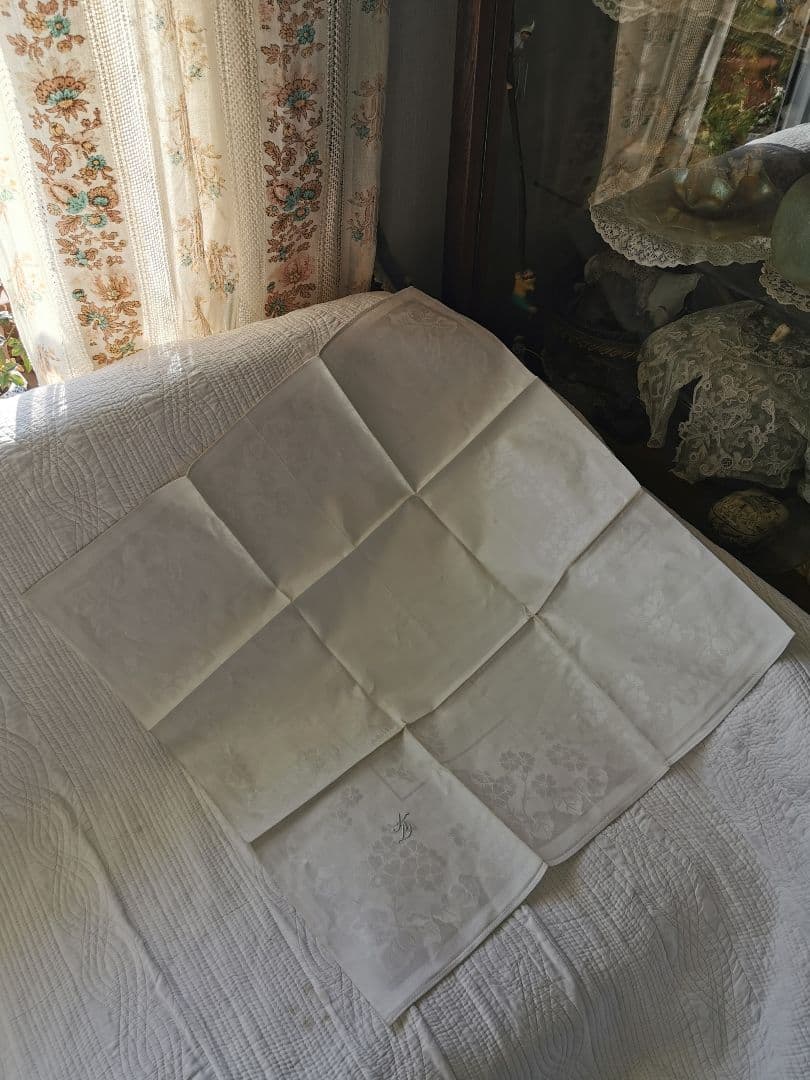 アンティーク ダマスク織 リネン 桜草 プリムラ 紫陽花風 イニシャル刺繍クロス