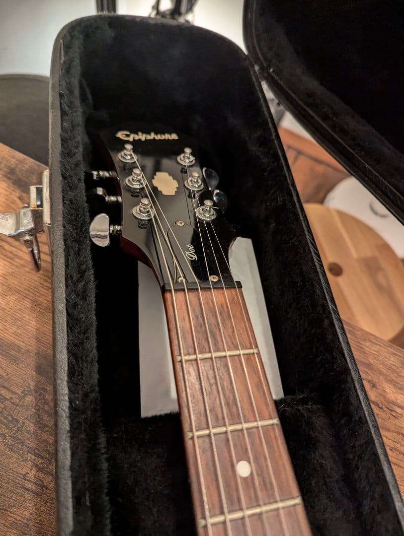 Epiphone ES-335 レッド　純正ハードケース付