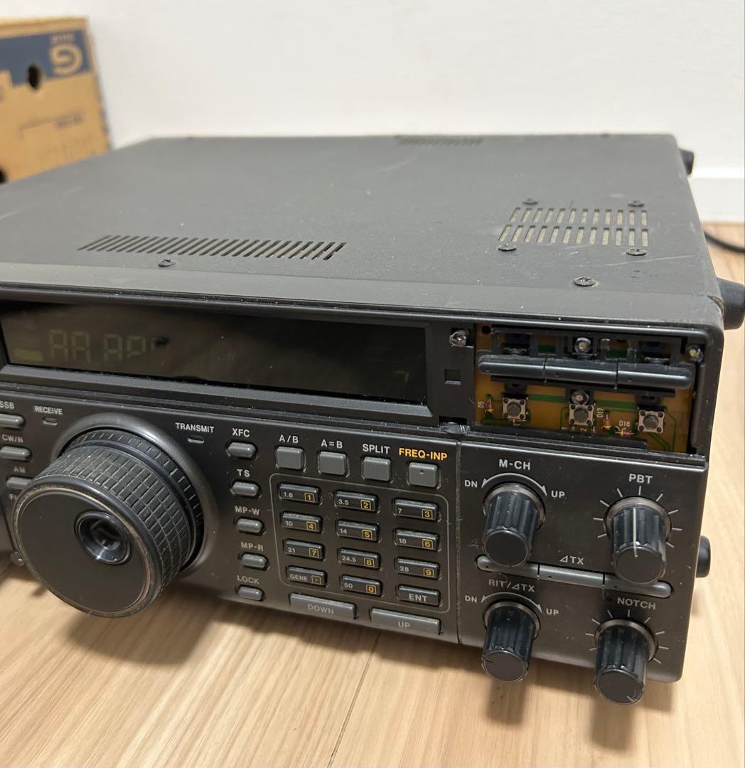ICOM IC-736S HF/50MHz Transceiver ジャンク