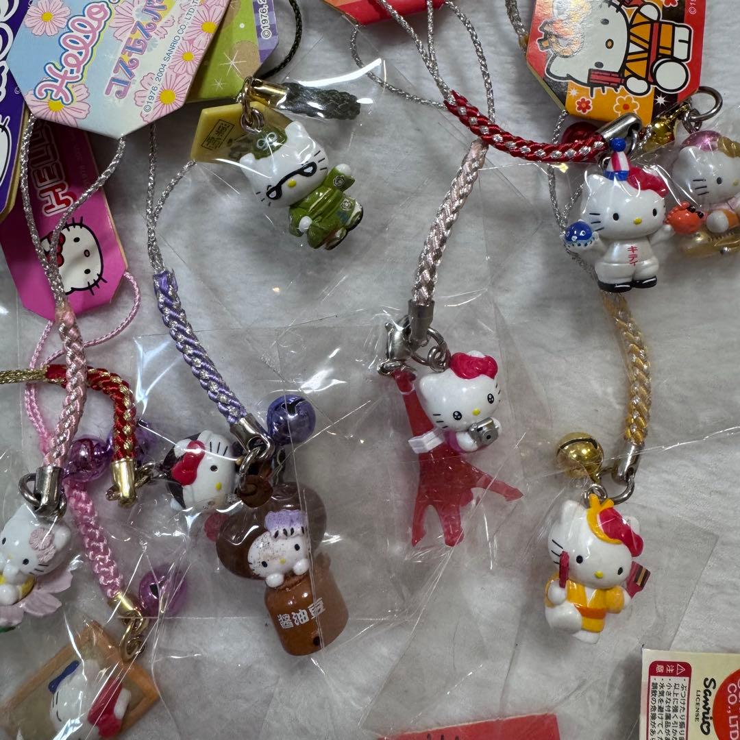 ハローキティ ご当地ストラップ　 60点セット