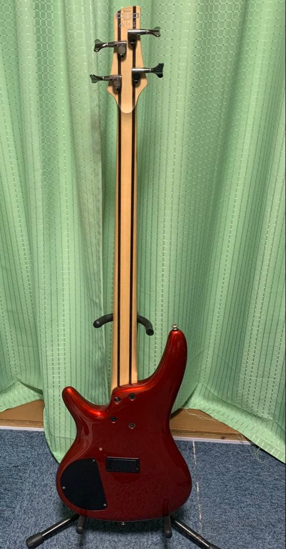ベース Ibanez SR300