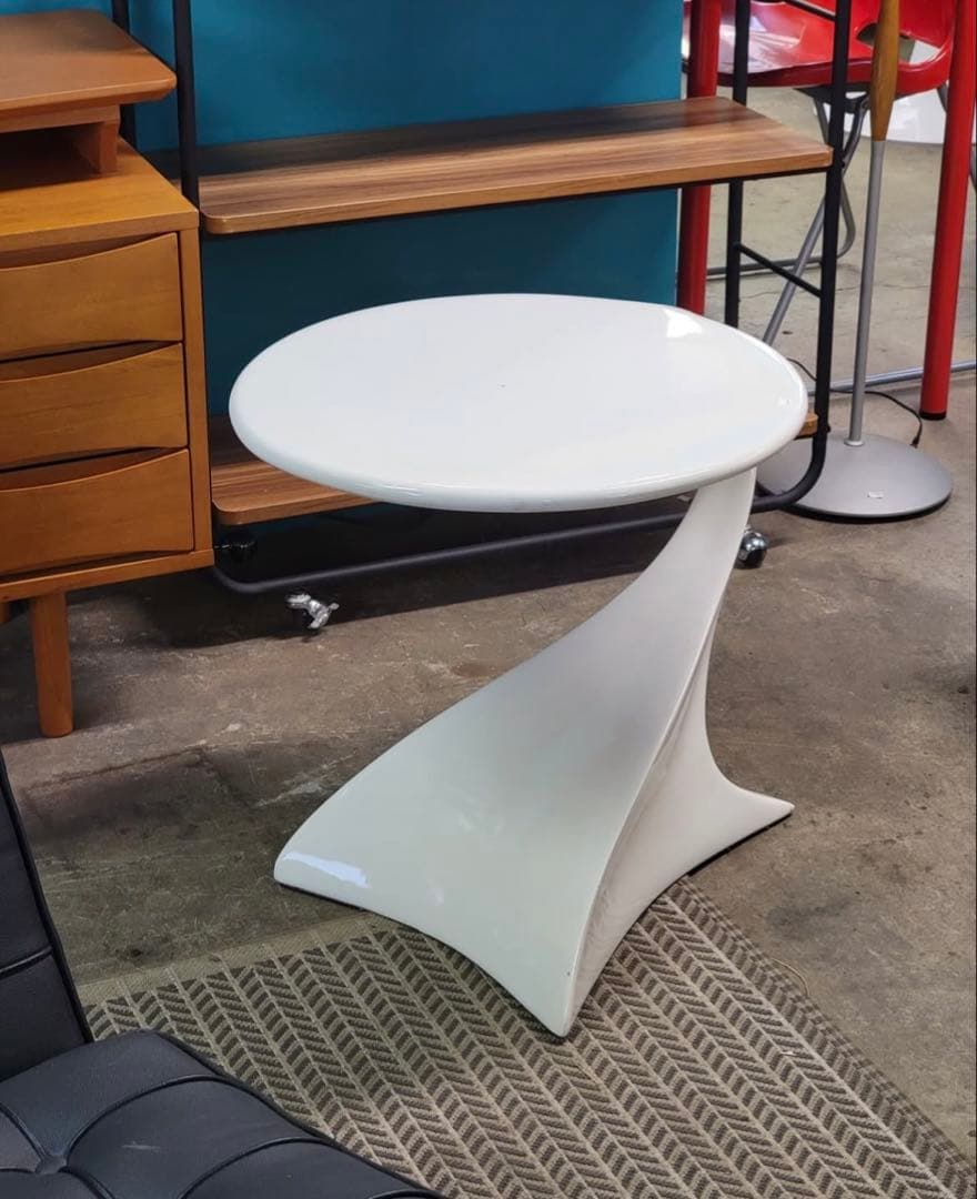 スペースエイジサイドテーブル【monoroom町田】