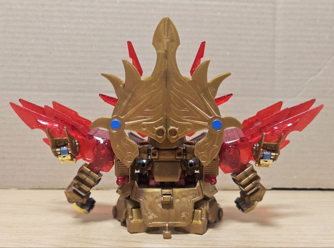 きゅーべー出品 サメの抜け殻 SDガンダム 轟炎武威大将軍 セット