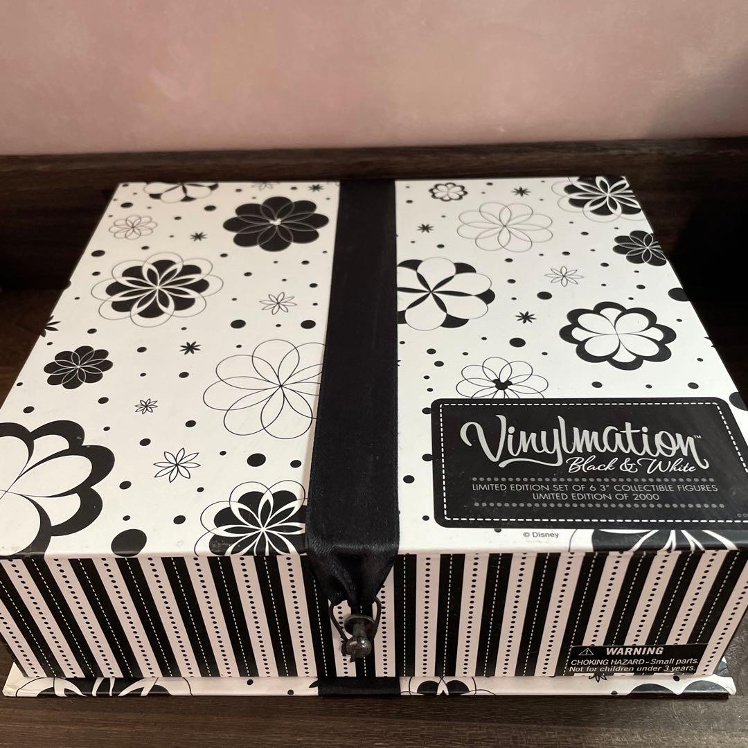 【激レア】バイナルメーション　ディズニー Black & White 6体セット