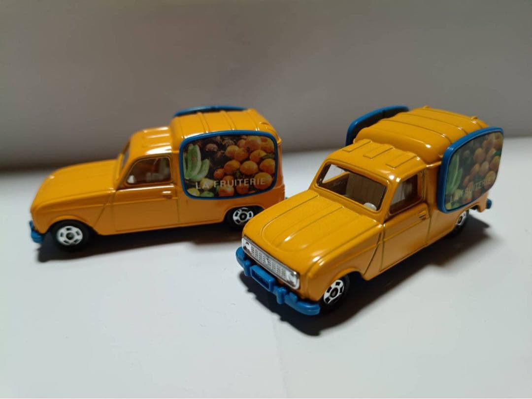 トミカ　外国車シリーズF12 ルノー4 フルゴネット　2個