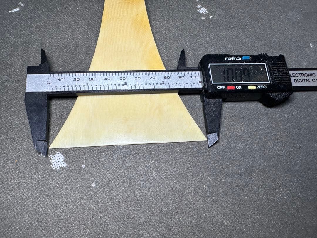 極上　三味線　撥　バチ　天然素材　和楽器　民謡　アンティーク　細密細工