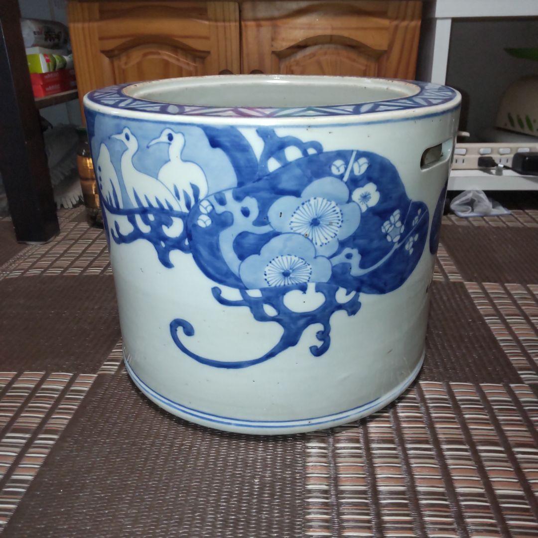 青い鳥と花模様の陶器 火鉢