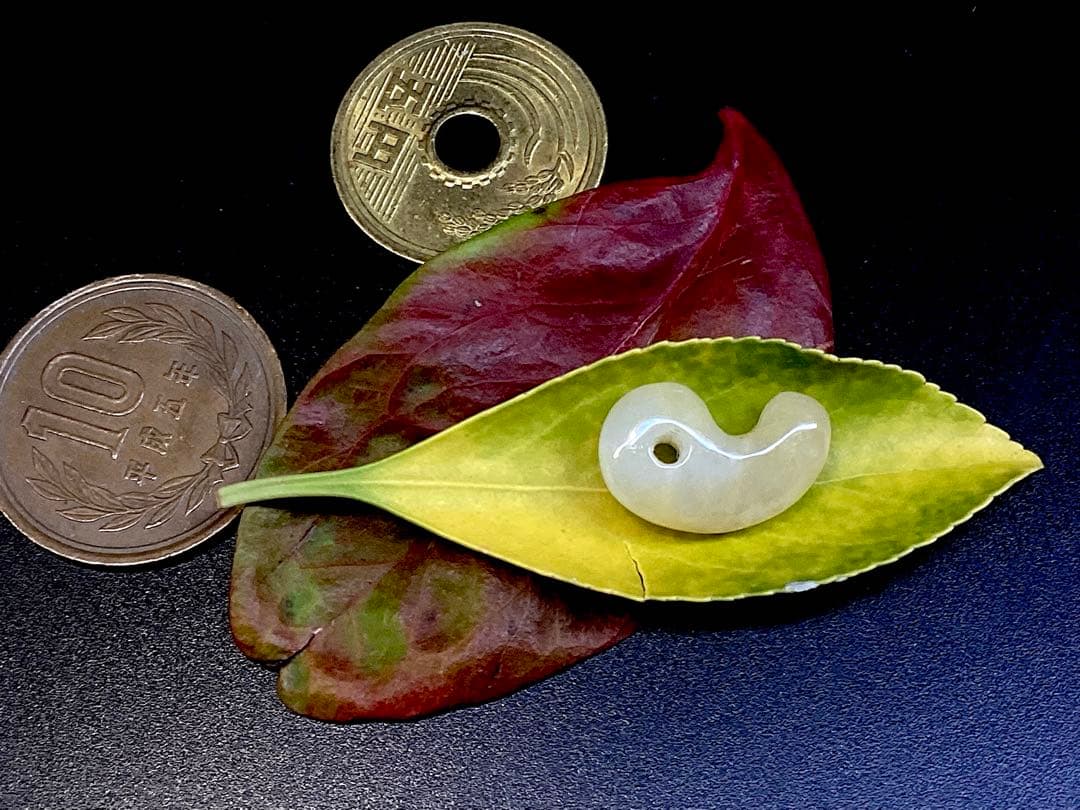 ✳一番数少ない【黄色】　半額以下の9800円　鑑別書無しの安価卸し‼️　本物保証‼️