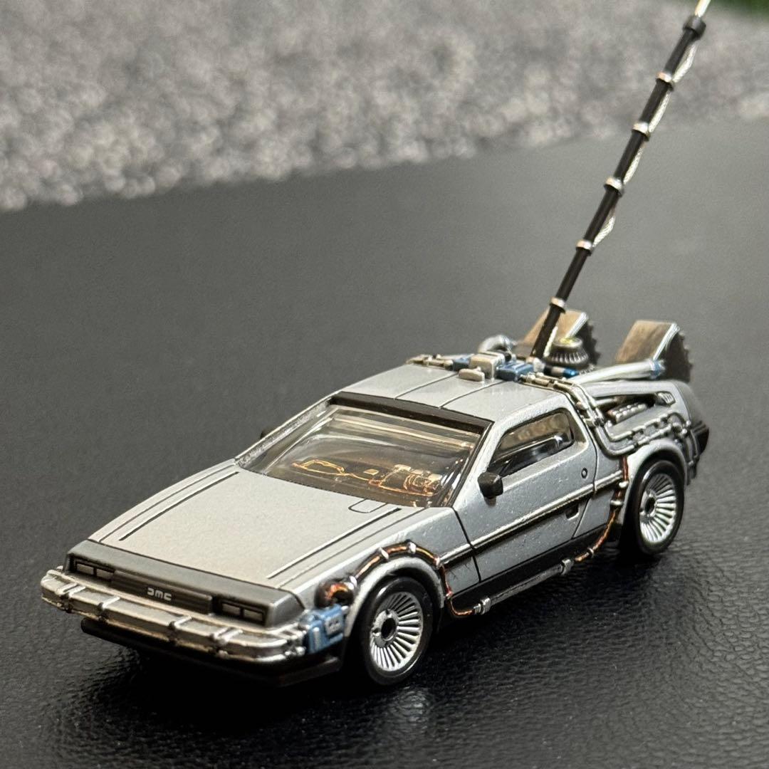 デロリアン & ドクのバン カスタム品 バックトゥザフューチャー 1/64