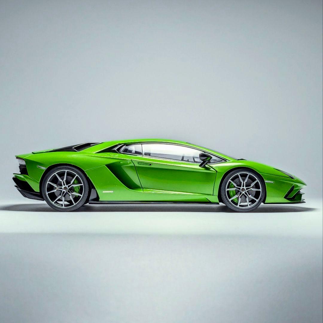 オートアート 1/18 ランボルギーニ アヴェンタドールS パールグリーン