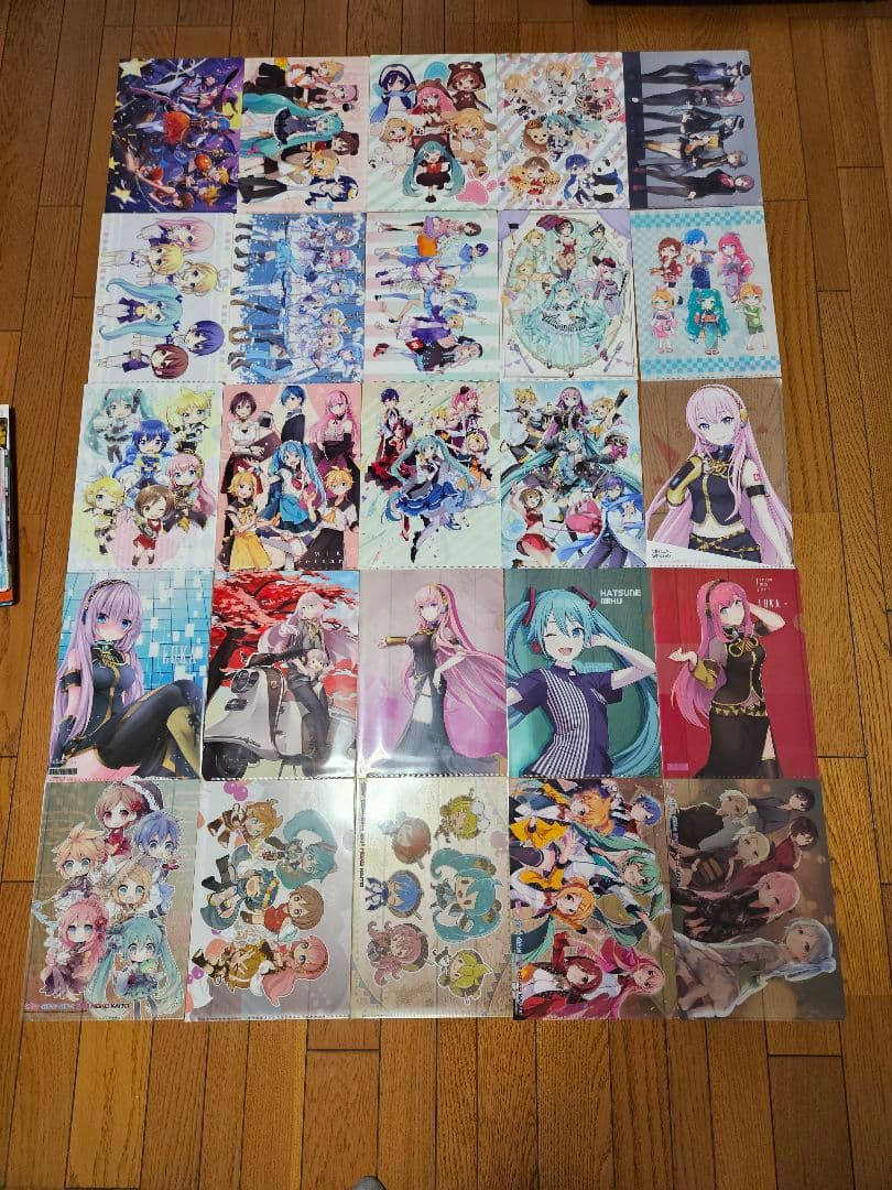 初音ミク　鏡音リン　鏡音レン　巡音ルカ　クリアファイル　パズル　特典　まとめ売り