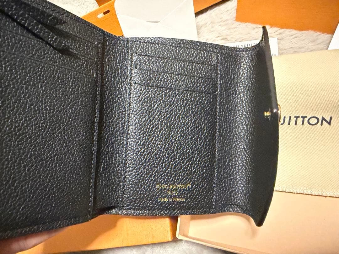 Louis Vuitton 三つ折り財布 ブラック　(美品！！)