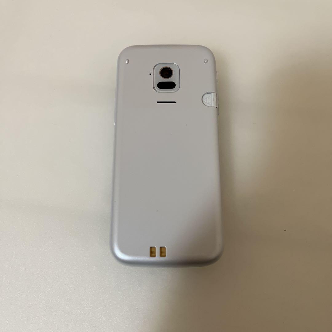 【極美品】NTTドコモ 富士通 らくらくホン F-01M ホワイト docomo