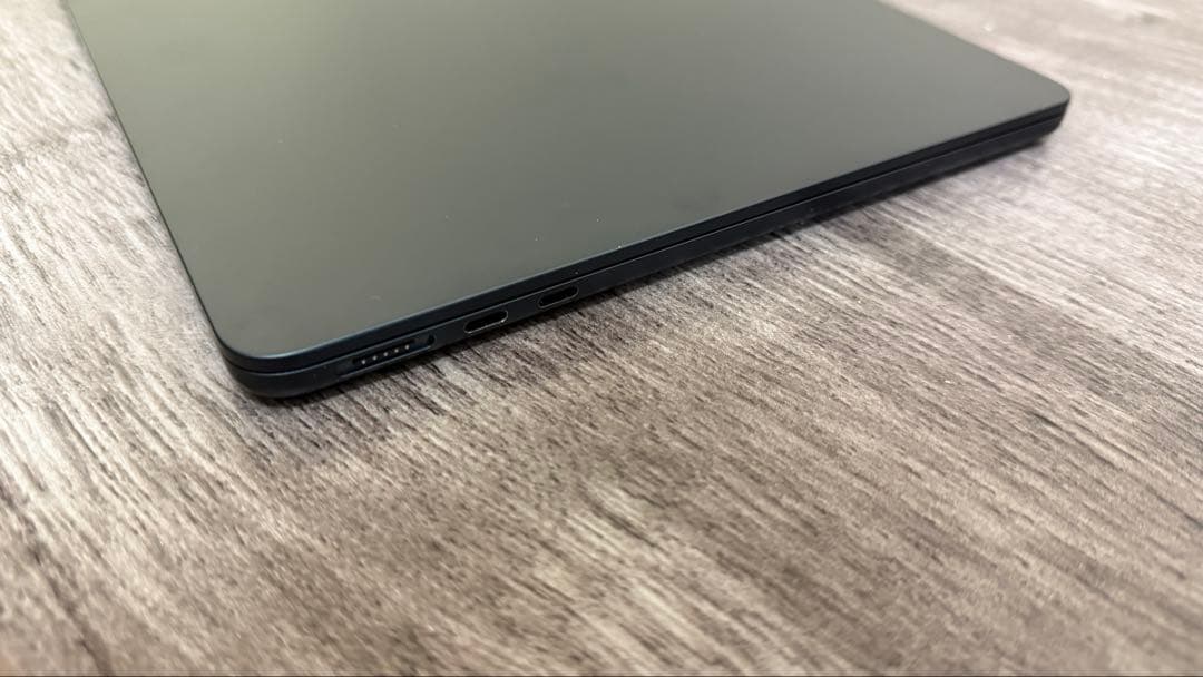 MacBook Air (M2, 2022) 8GB 256GB 本体