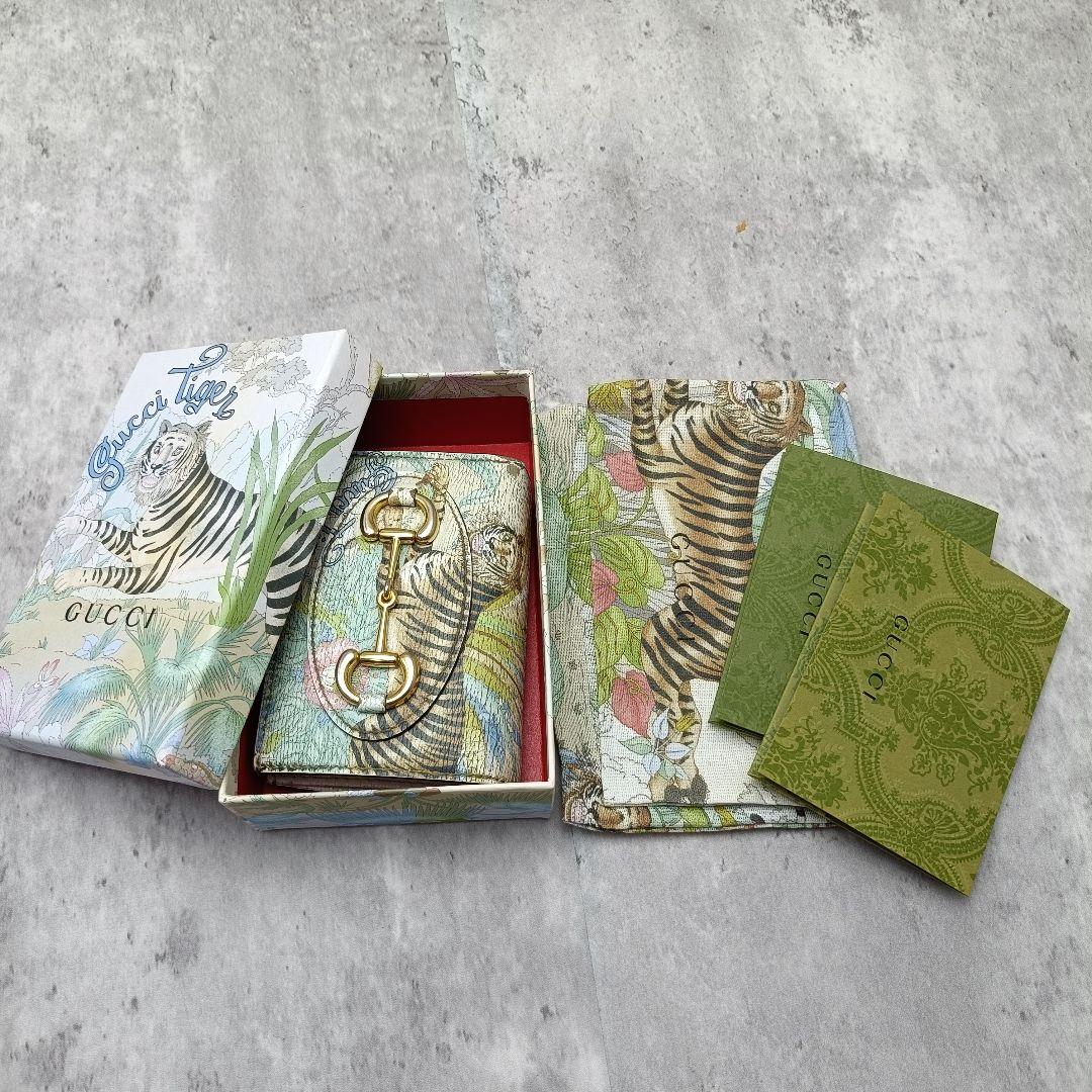 美品 限定 GUCCI タイガー ホースビット コンパクト財布 フローラ