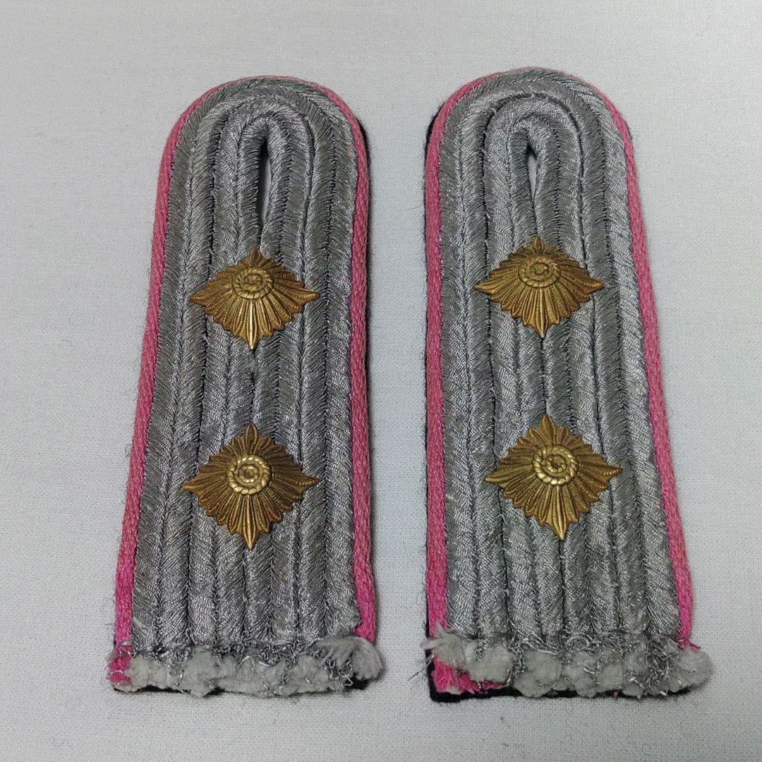 肩章　機甲科