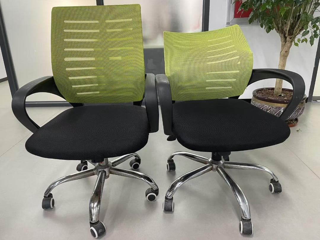 エルゴノミックオフィスチェア 緑と黒