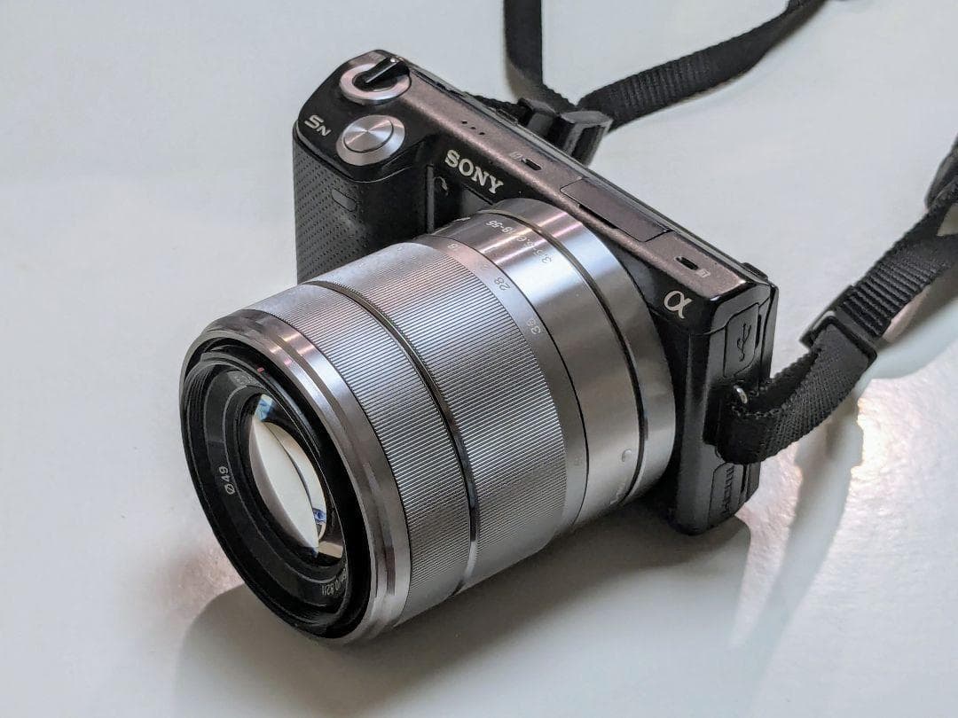 【大特価】Sony α NEX-5ND本体＋ダブルレンズキット他、付属品多数