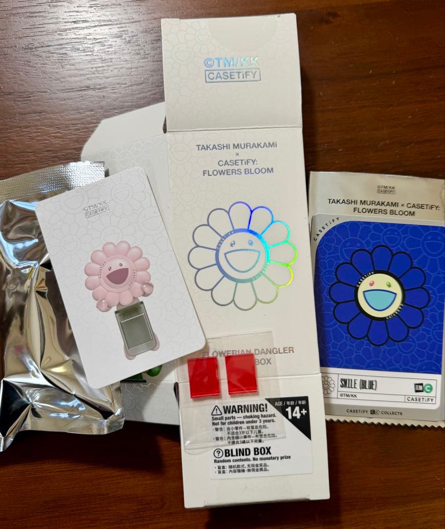 CASETiFY 村上隆 お花ちゃん スマホフィギュア ピンク　PINK