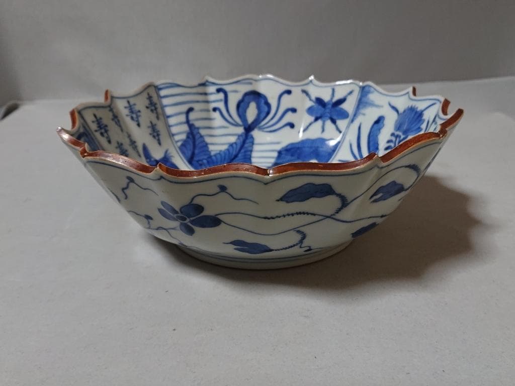 59　旧家蔵出し　古伊万里　輪花　染付　鉢　万暦年製銘