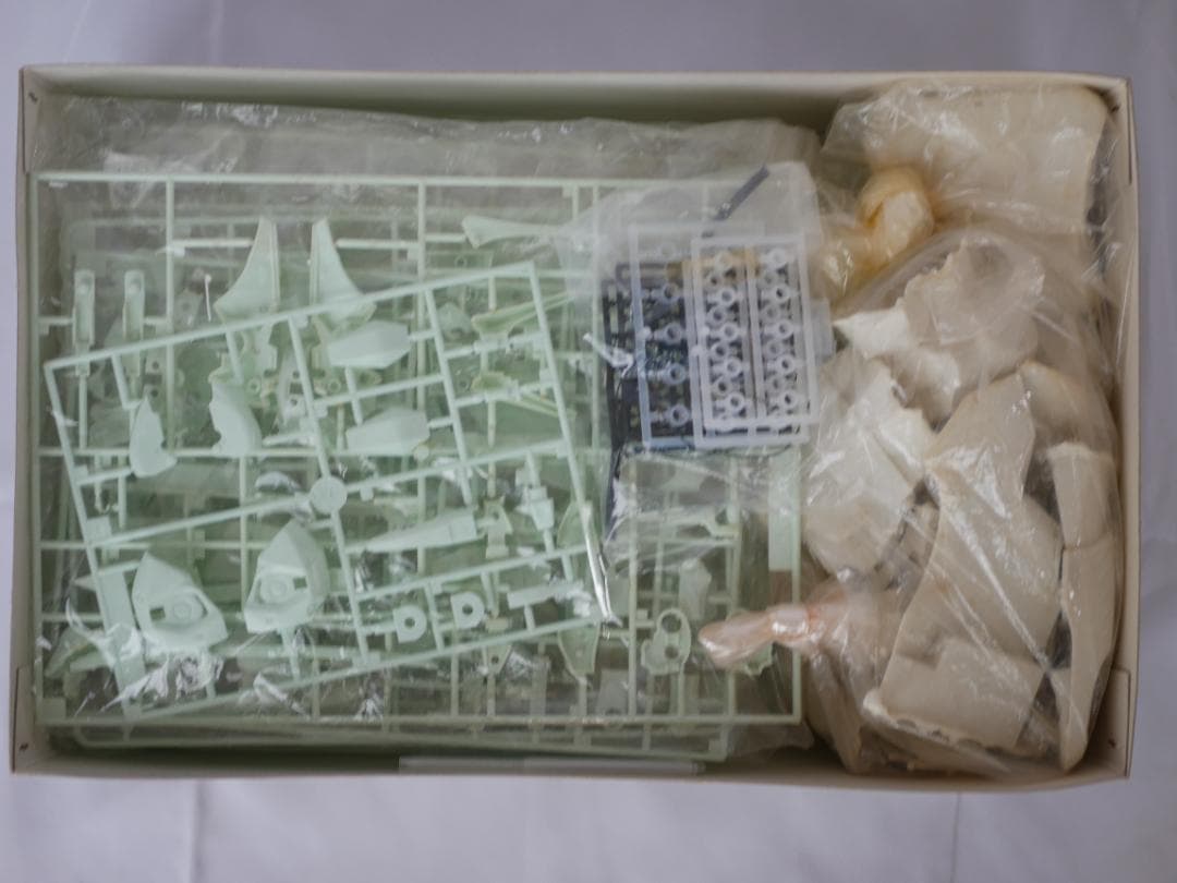 レッドミラージュ ブーメランユニット装着型 WAVE 1/100 FSS