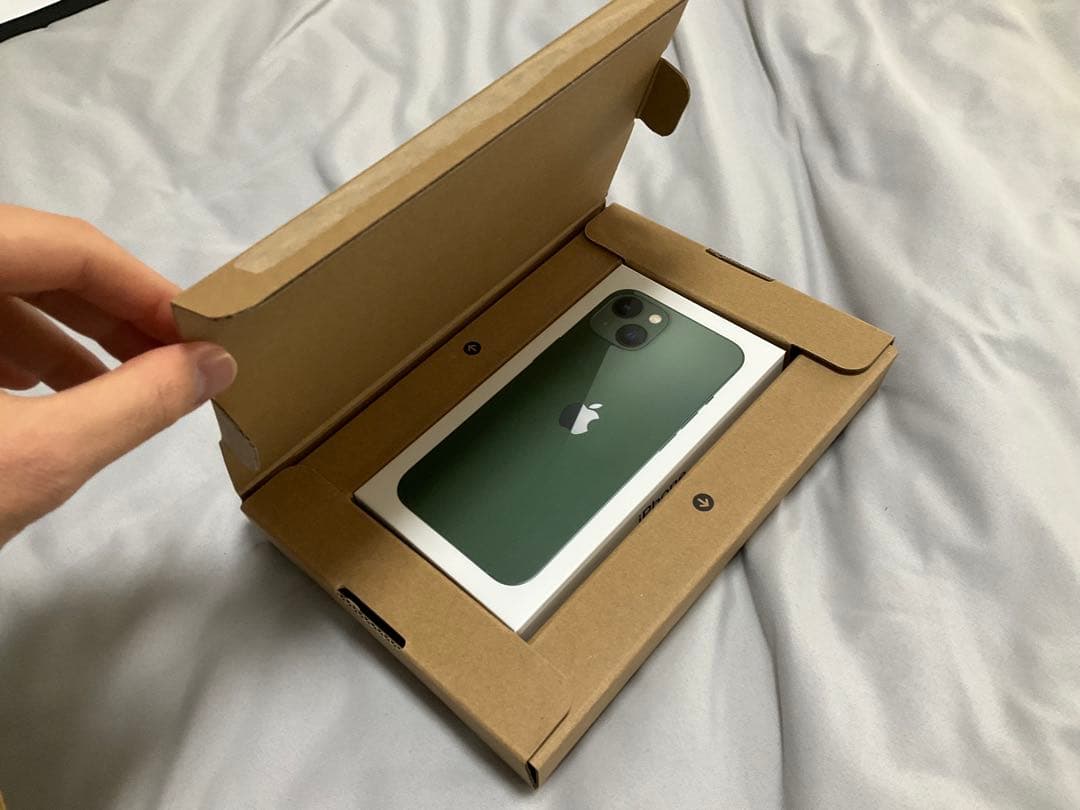 Apple iPhone13 グリーン 128GB 本体（SIMフリー）