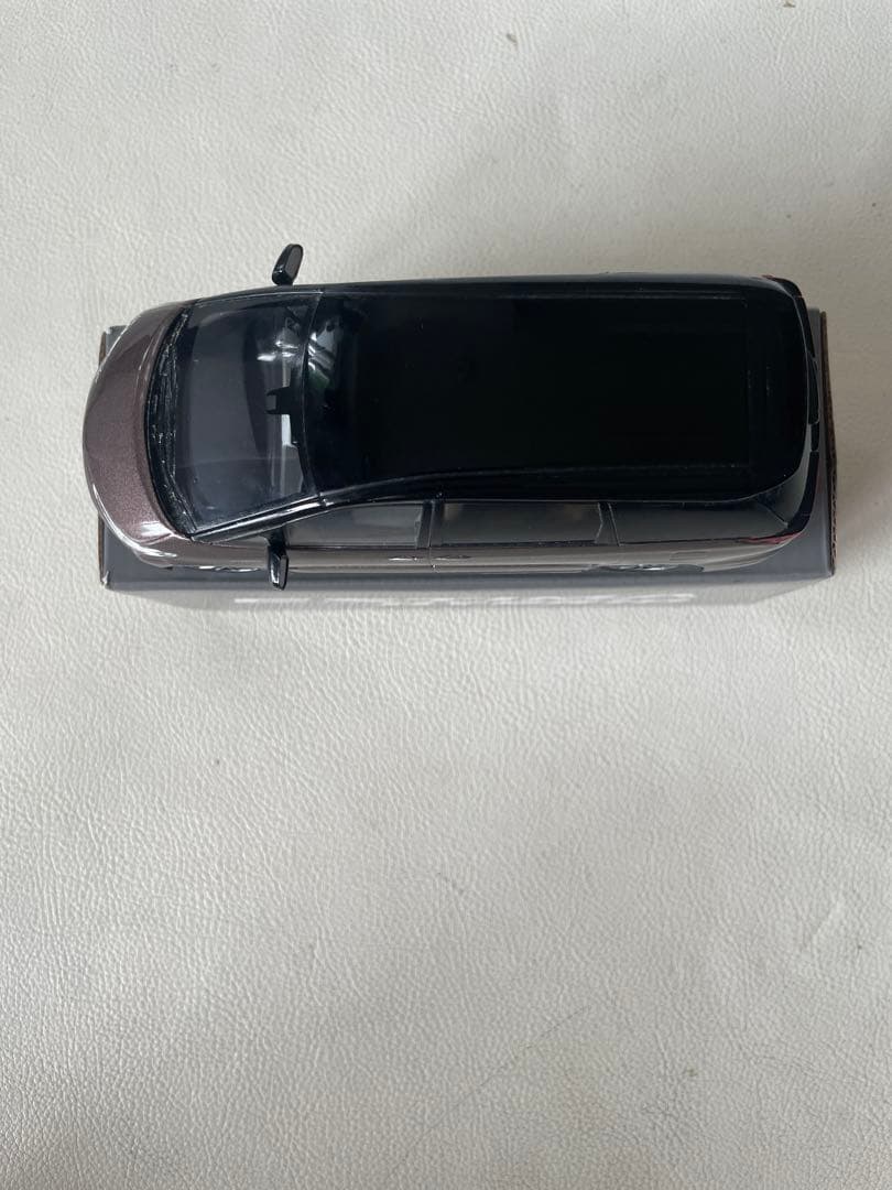 トヨタ エスティマ ハイブリッド ⑨ 2ブラック×ダークシェリーマイカメタリック