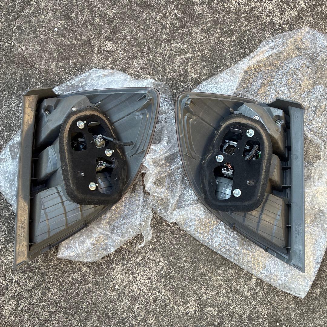 ホンダ　フィット ge8 後期テールライトクリア 2個セット