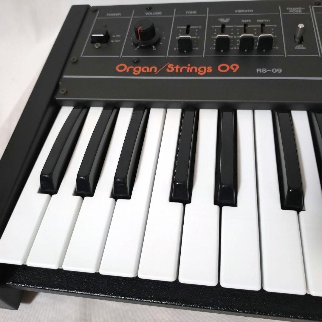 Roland　RS-09　オルガン・ストリングス　シンセサイザー　キーボード