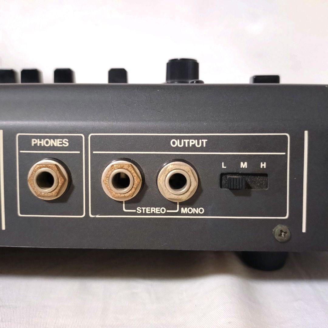 Roland　RS-09　オルガン・ストリングス　シンセサイザー　キーボード