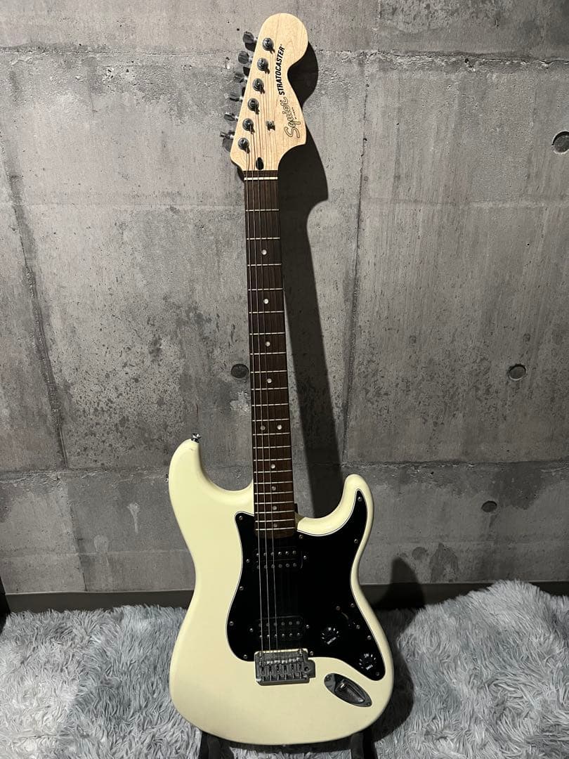 Squier Stratocaster fender エレキギター