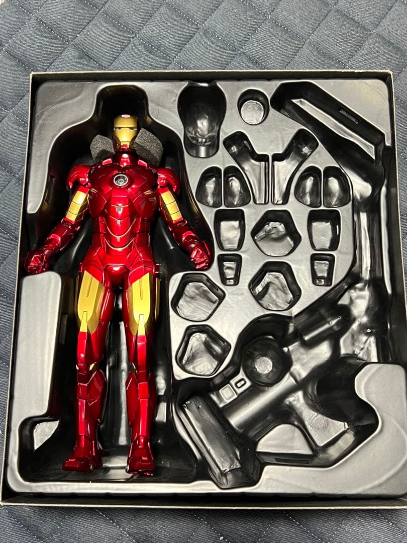 ホットトイズ アイアンマン マーク4 装着機