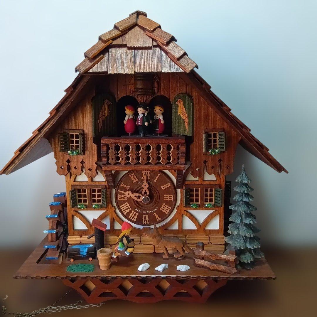 シュナイダー製 木製掛時計 動く人形付きジャンク品