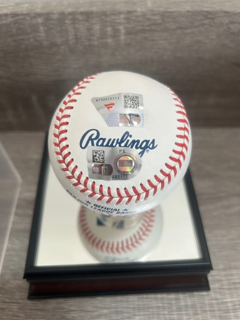 佐々木朗希　直筆サインボール　ドジャースロゴ入りディスプレイケース付き