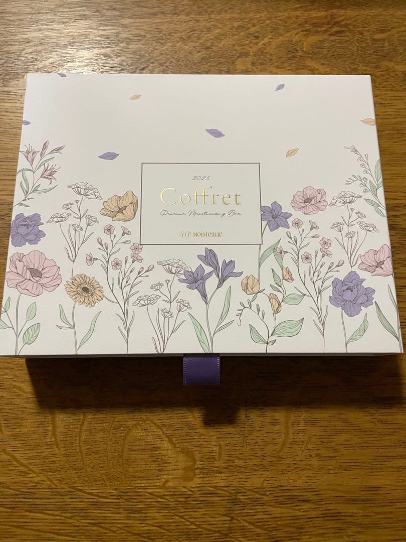 新品未使用　モイスティーヌ　コフレ2025