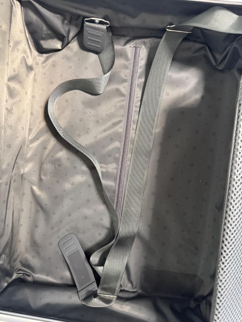 リモワ RIMOWA クラシック キャビン 36L 4輪