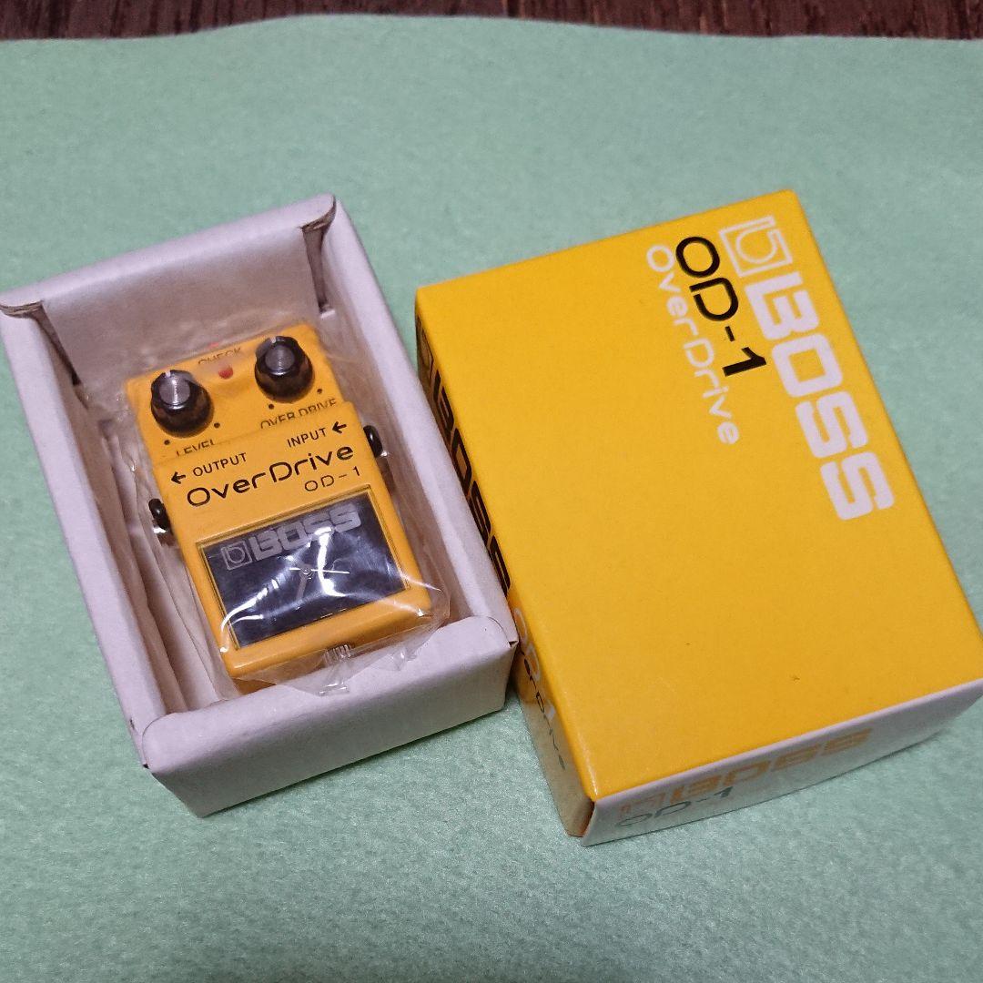 新品 ボス ノベルティー コンパクト エフェクター型 時計 OD-1 激レア
