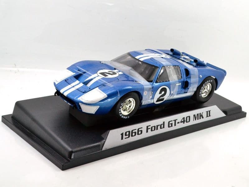 シェルビーコレクティブルズ 1966フォード GT40 MKII #2 ブルー
