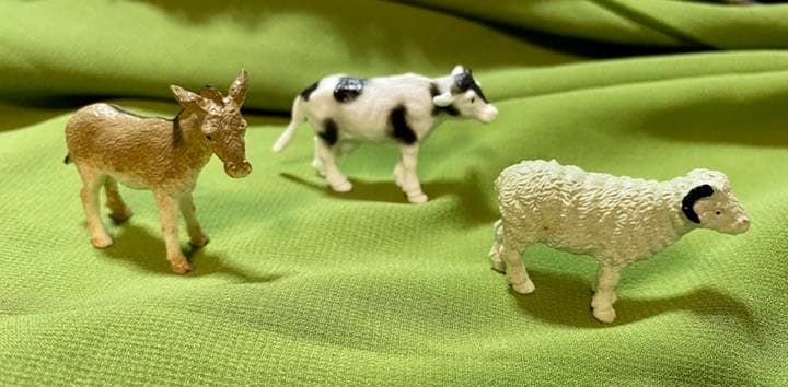 牧場の動物  の サイズ見本です《見本》
