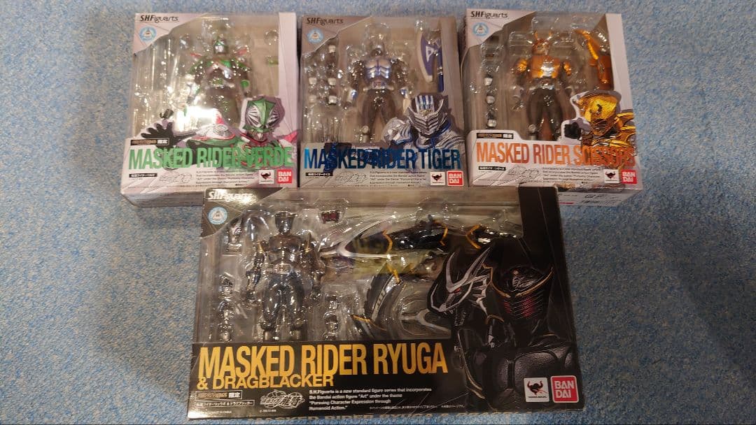 S.H.Figuarts 仮面ライダーリュウガ含む4体セット