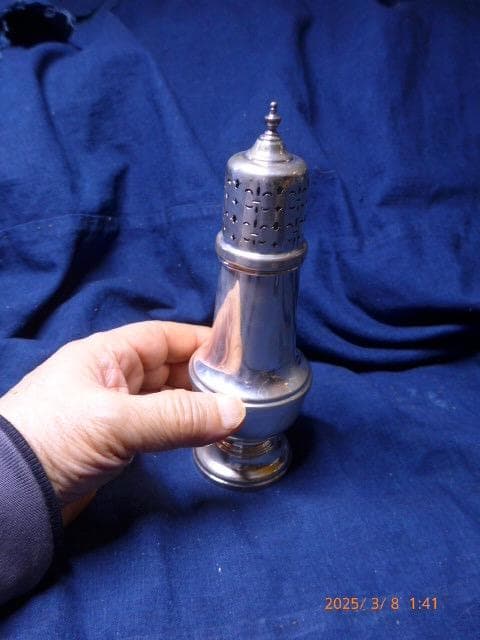 70年代英国老舗メーカ大型ソリッドシルバーシュガーキャスター 18cm 92g
