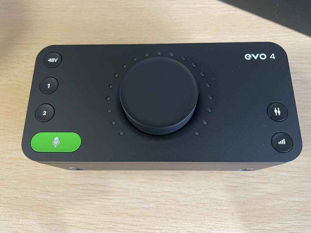 evo4 オーディオインターフェイス高音質・簡単操作 / 配信・実況・歌ってみた