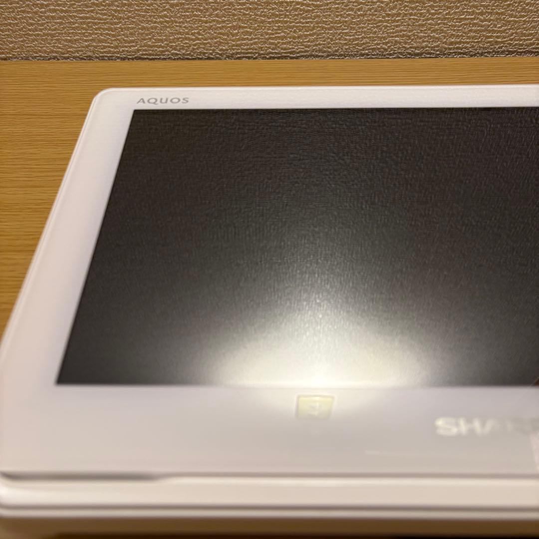 【美品】シャープ ポータブル液晶テレビ AQUOS ホワイト 2T-C12AF